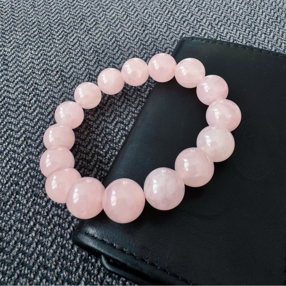 ✨Elegant Natural Pink Quartz Bracelet